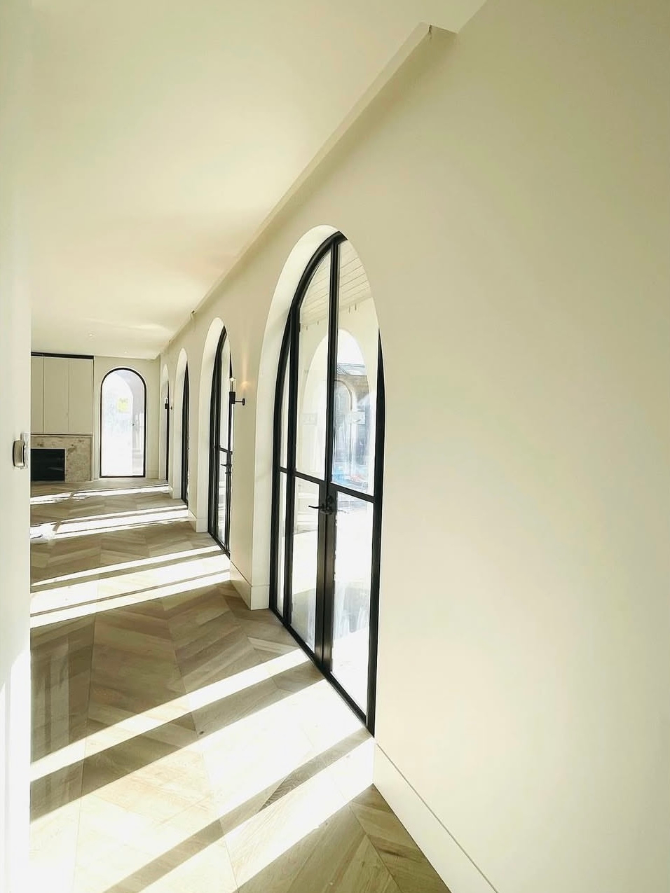 interior painting around arch windows